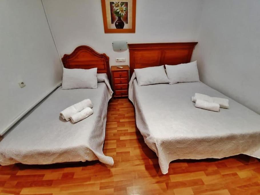 Velez, Casa La Choza Villa เบเลซ เด เบเนาดาญา ภายนอก รูปภาพ